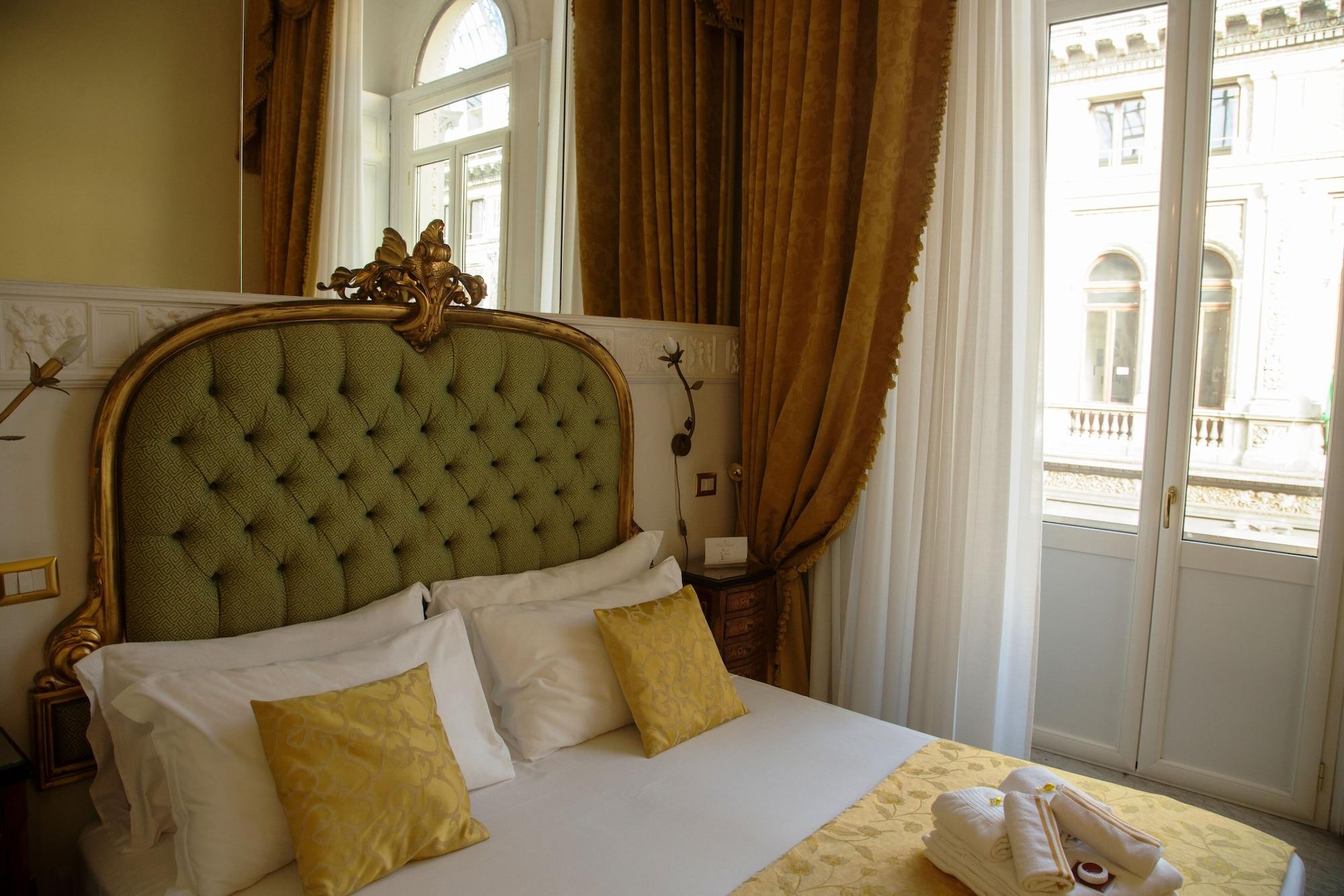 نابولي B&B Art Suite Santa Brigida المظهر الخارجي الصورة