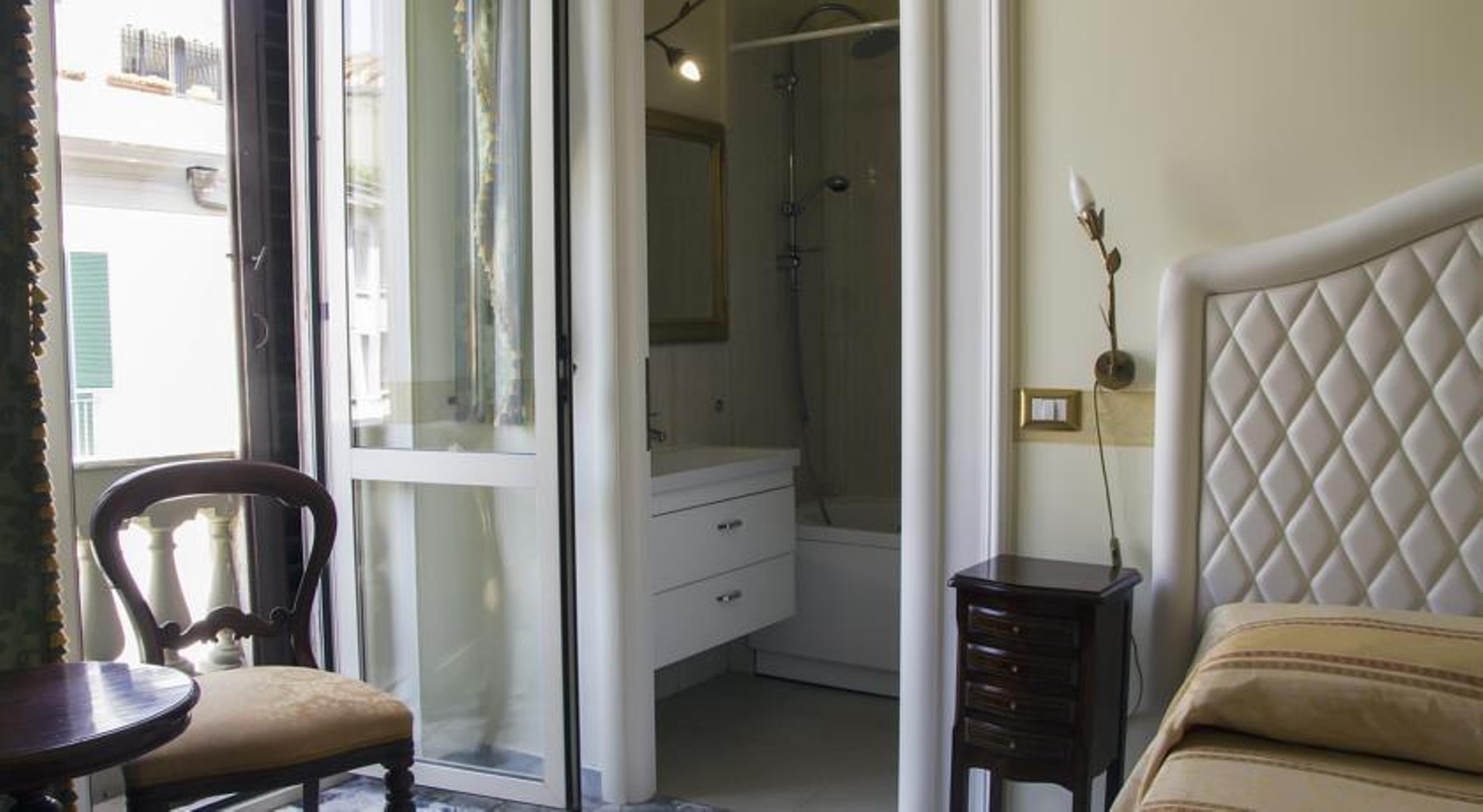 نابولي B&B Art Suite Santa Brigida المظهر الخارجي الصورة