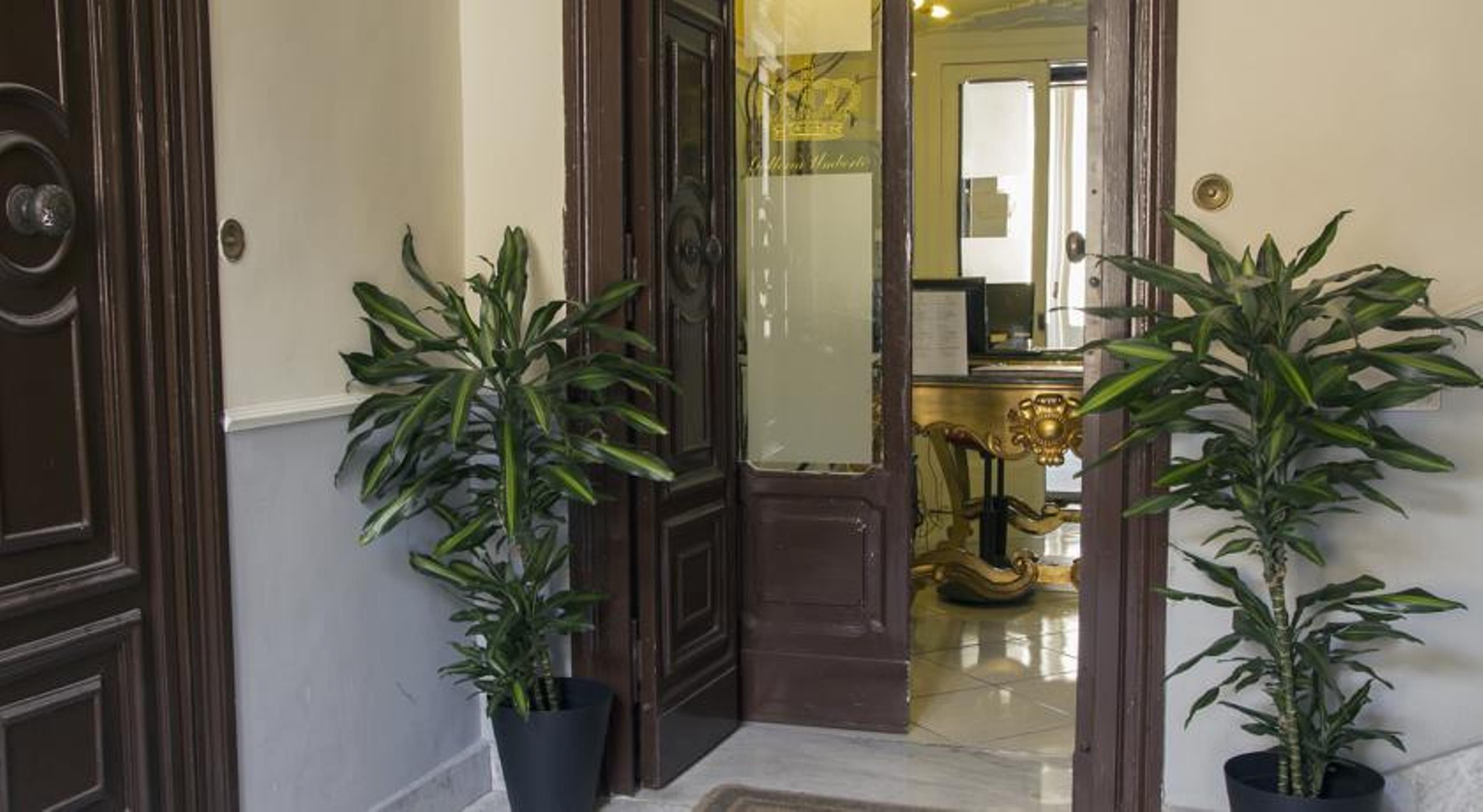 نابولي B&B Art Suite Santa Brigida المظهر الخارجي الصورة