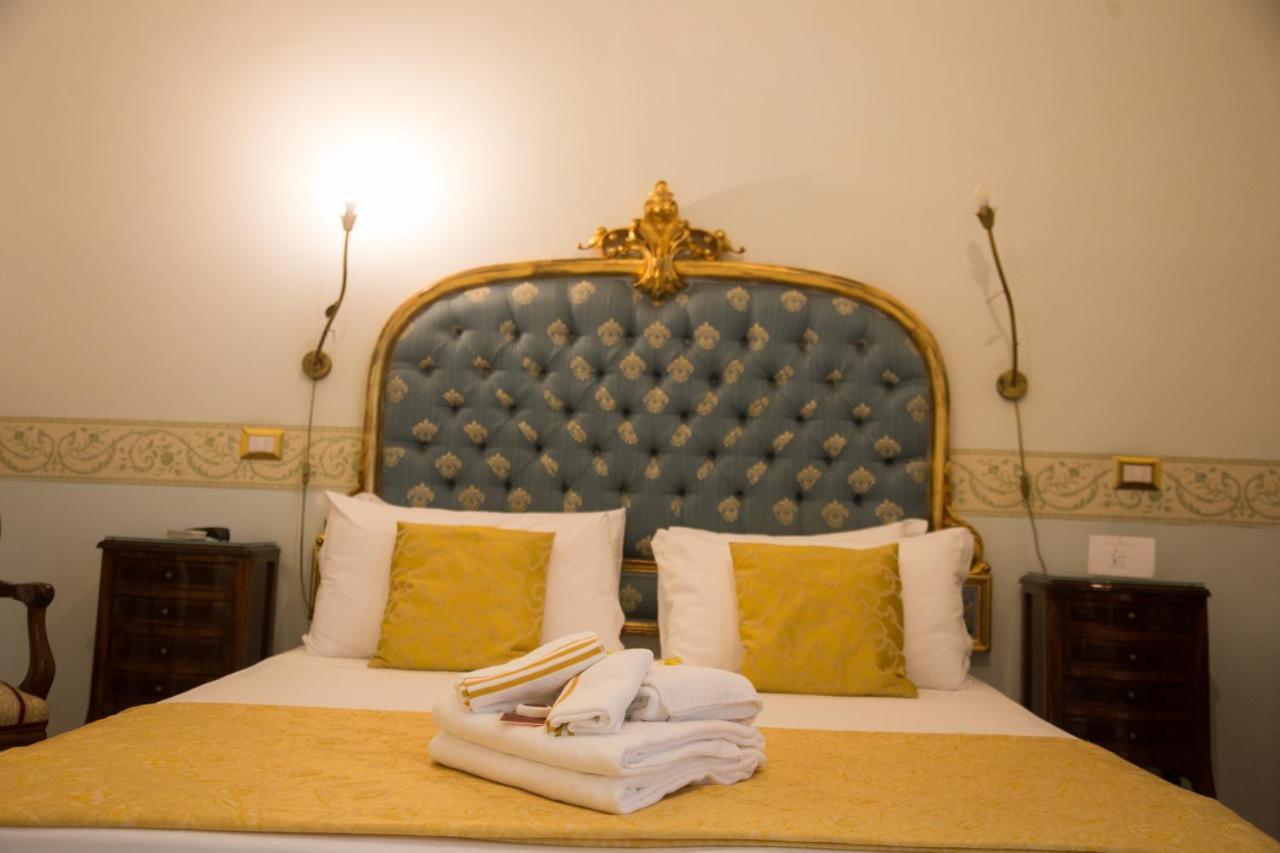 نابولي B&B Art Suite Santa Brigida المظهر الخارجي الصورة