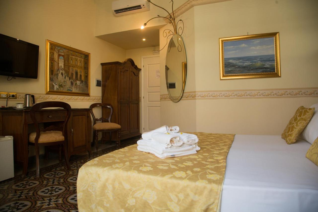 نابولي B&B Art Suite Santa Brigida المظهر الخارجي الصورة