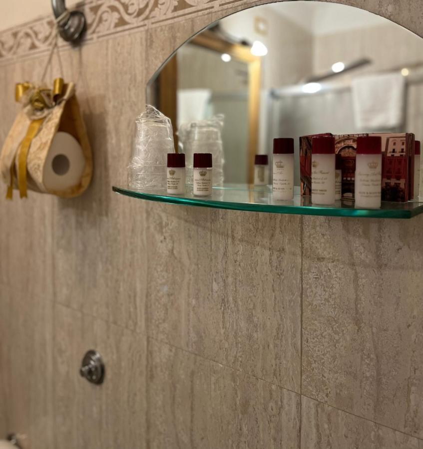 نابولي B&B Art Suite Santa Brigida المظهر الخارجي الصورة
