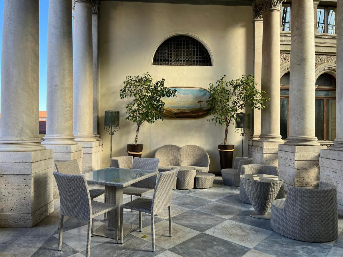 نابولي B&B Art Suite Santa Brigida المظهر الخارجي الصورة